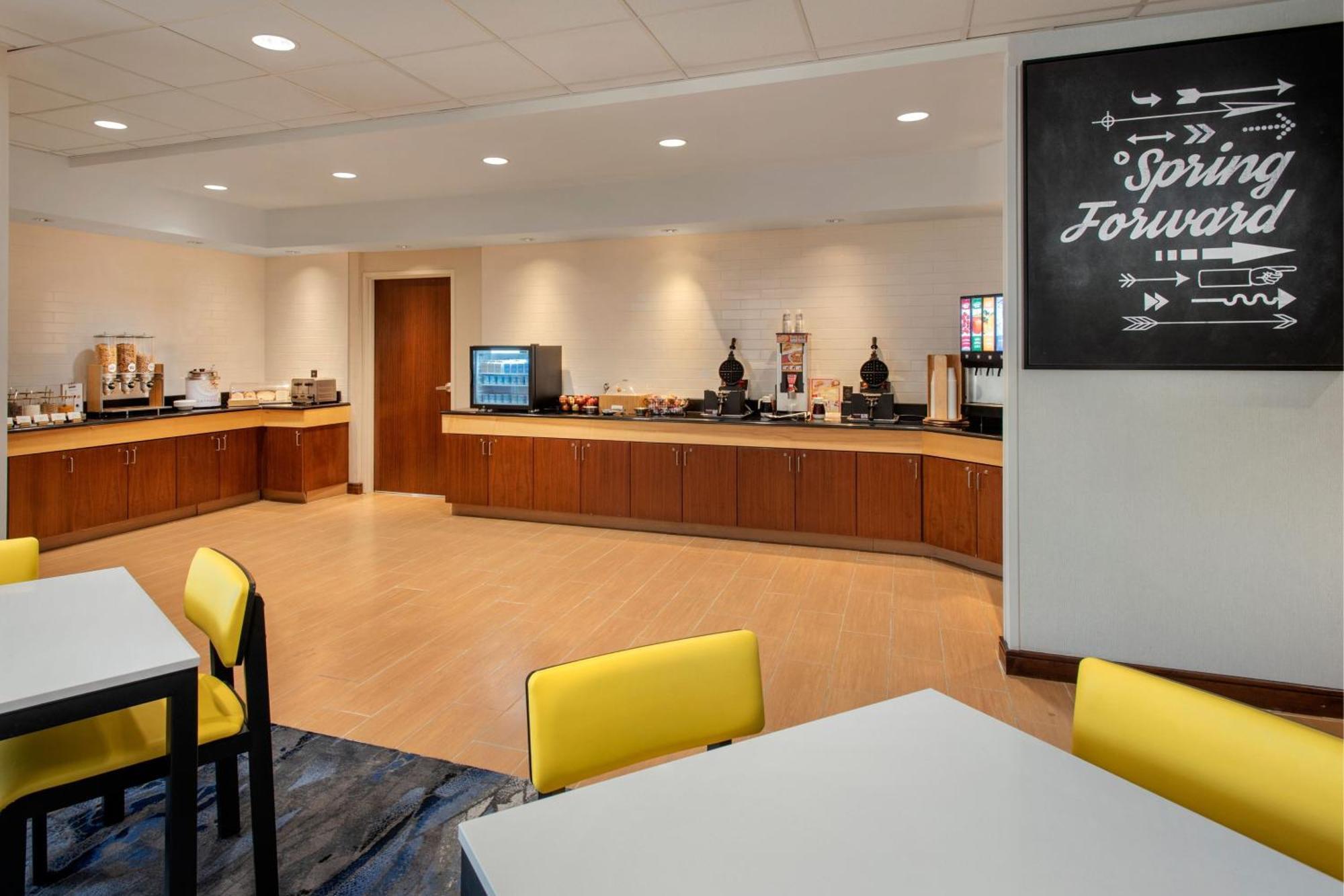 Fairfield Inn & Suites By Marriott Watertown Thousand Islands Ngoại thất bức ảnh